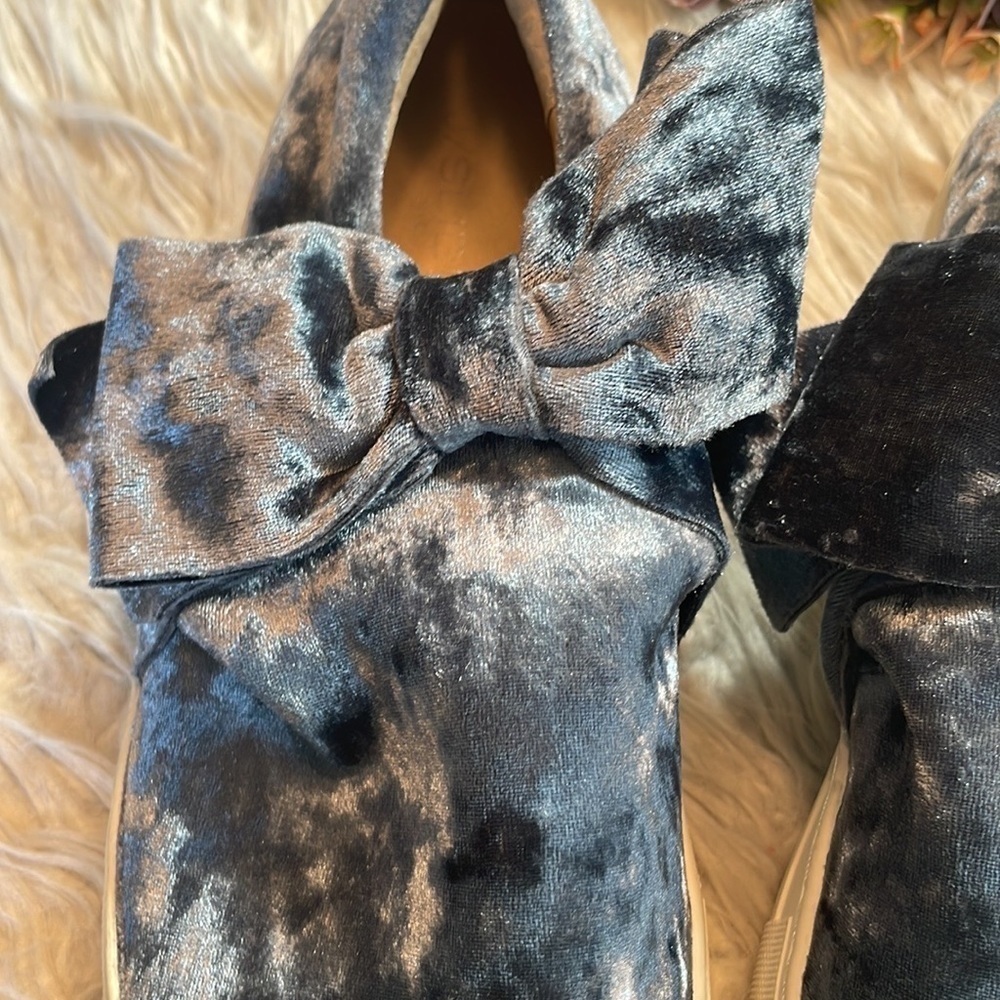 J/Slides Crushed Velvet Blue Annabelle Bow Slide On Sneakers - Picture 3 of 10